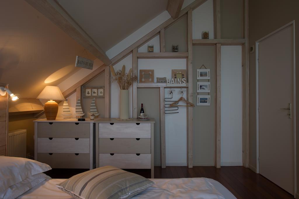 Villa Tremail - La Plage Au Pied De Votre Chambre วีเมอเรอ ภายนอก รูปภาพ