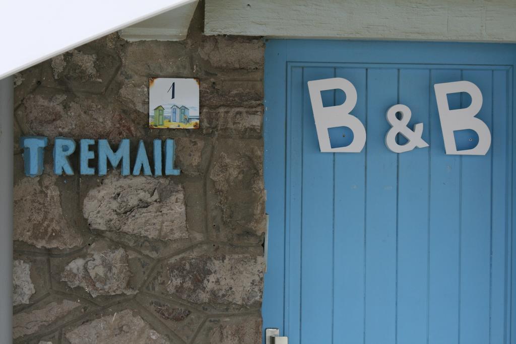 Villa Tremail - La Plage Au Pied De Votre Chambre วีเมอเรอ ภายนอก รูปภาพ